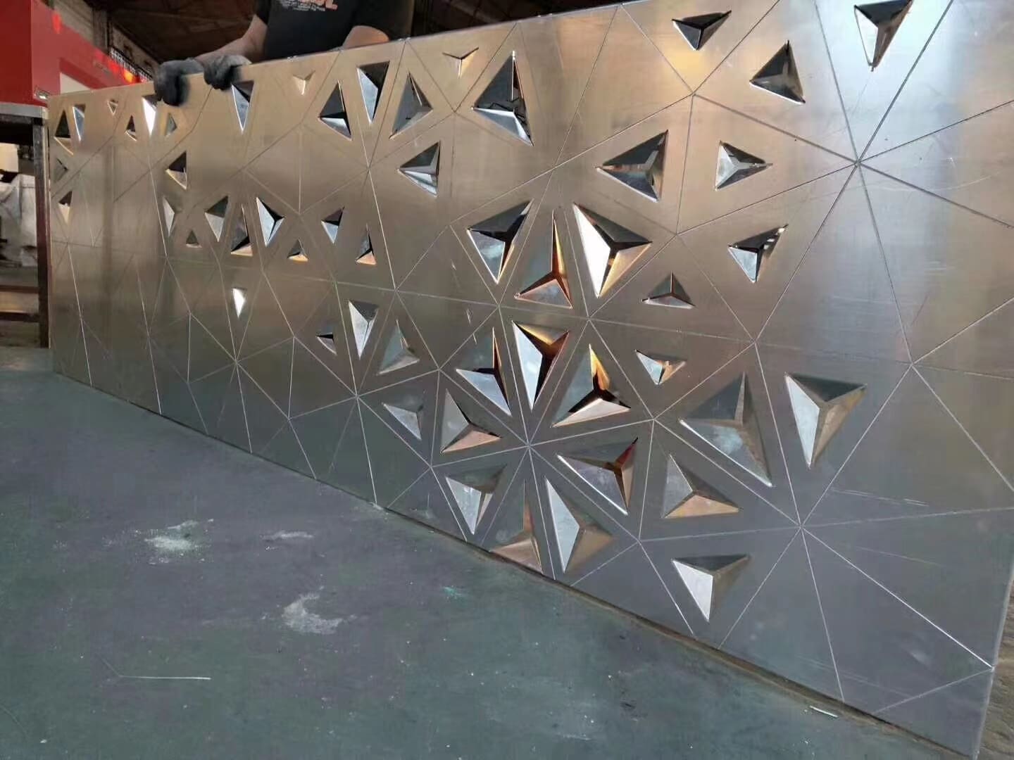 Perforated & Carved Panel photo 6 | 冲孔·雕花铝单板 实拍 6