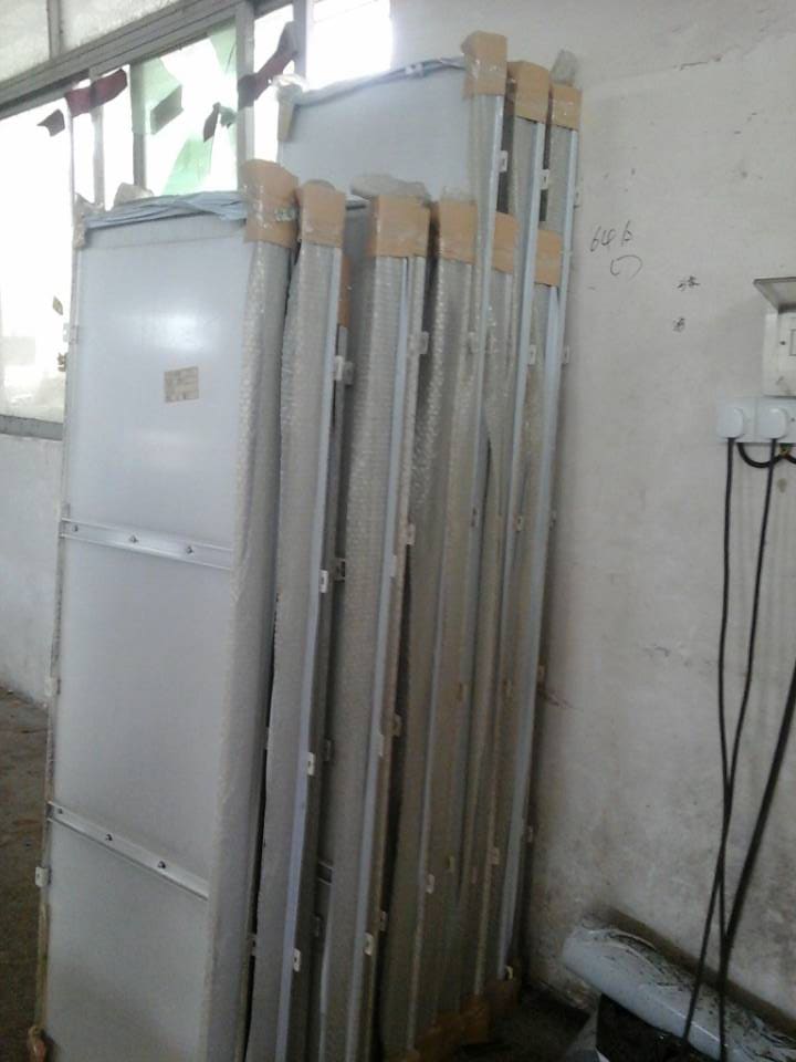 Protected panel stack | 防护板垛